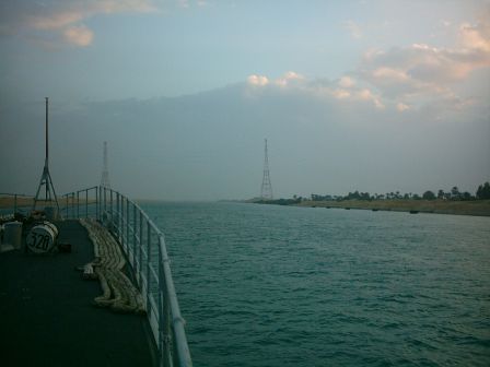 Le Jean Bart passe le canal de Suez