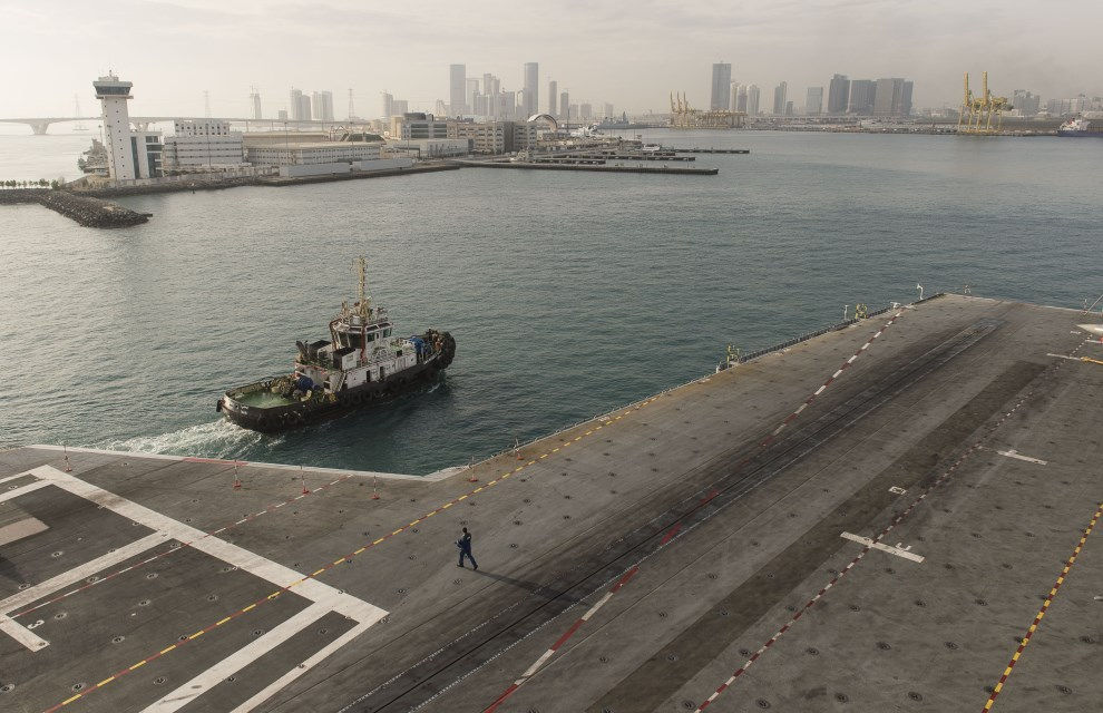 Le Charles de Gaulle fait escale à Abu Dhabi