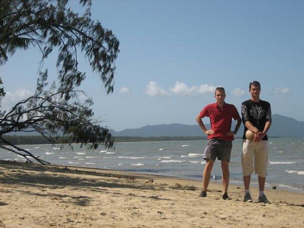 Deux élèves de l’Ecole navale étudient en Australie