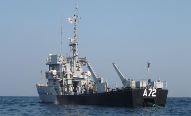 Le navire de récupération de torpilles (TRV A-72)