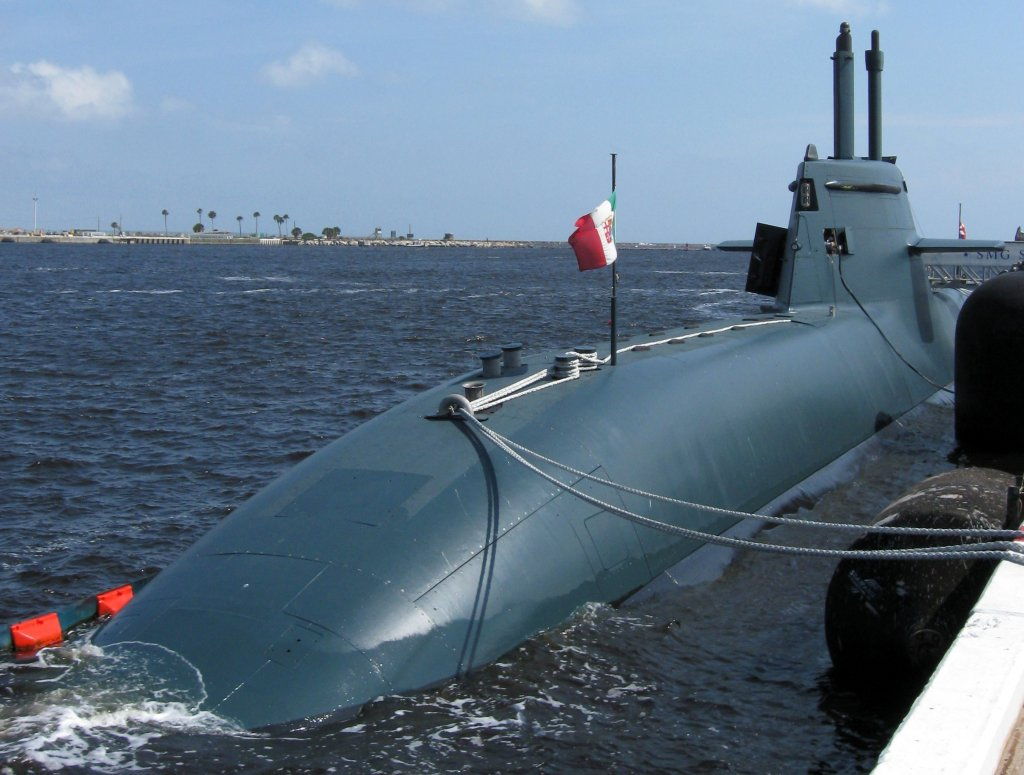 Le sous-marin italien Scire à quai à la base navale de Mayport