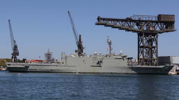 Le HMAS Manoora