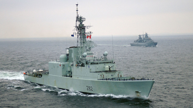Le destroyer canadien NCSM Athbaskan