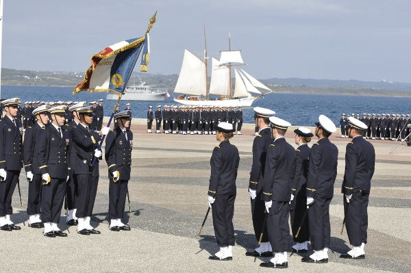 Cérémonie de Présentation aux drapeaux de l’Ecole navale 2009