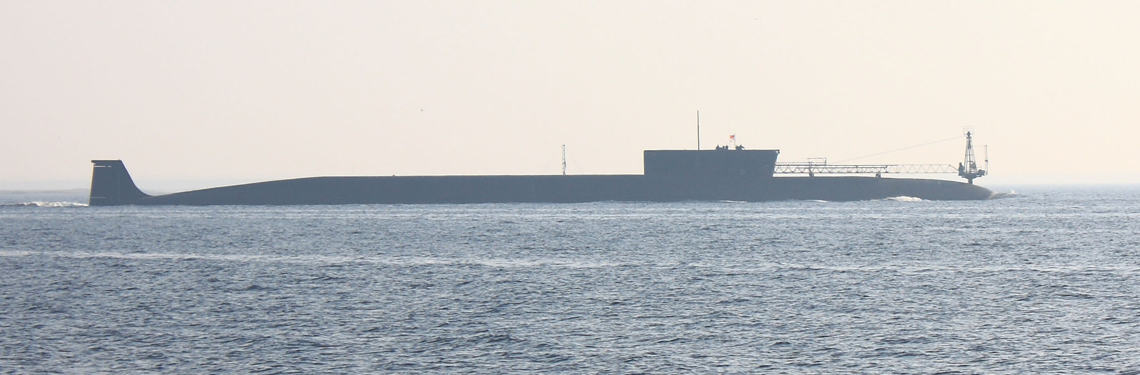 Le sous-marin K-535 Iouri Dolgorouki pendant ses essais à la mer