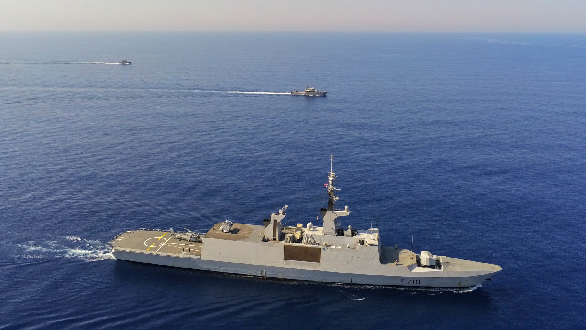 La frégate La Fayette s’entraîne avec la marine libanaise