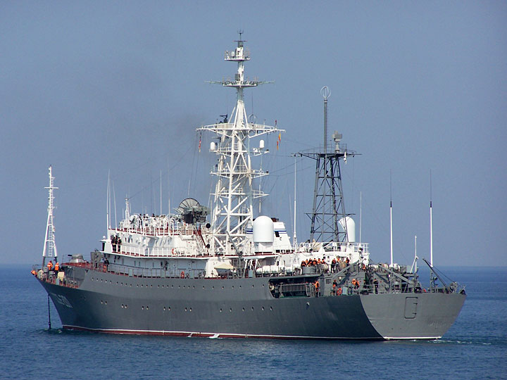 Le navire russe dédié à la collecte de renseignement d’origine électromagnétique « Vasiliy Tatishchev