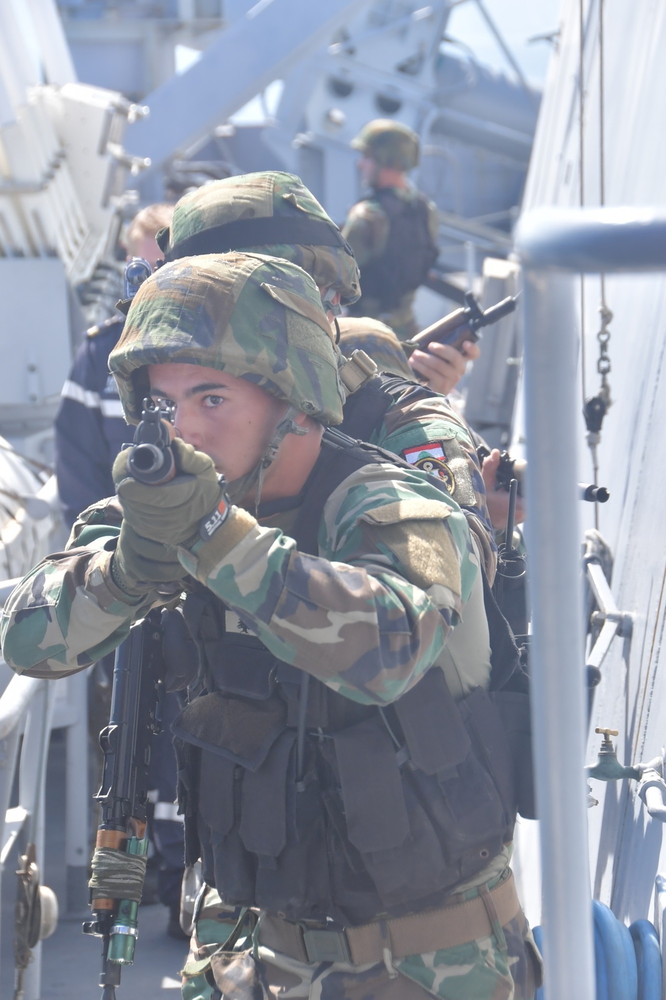 Des marins libanais visitent le Guépratte