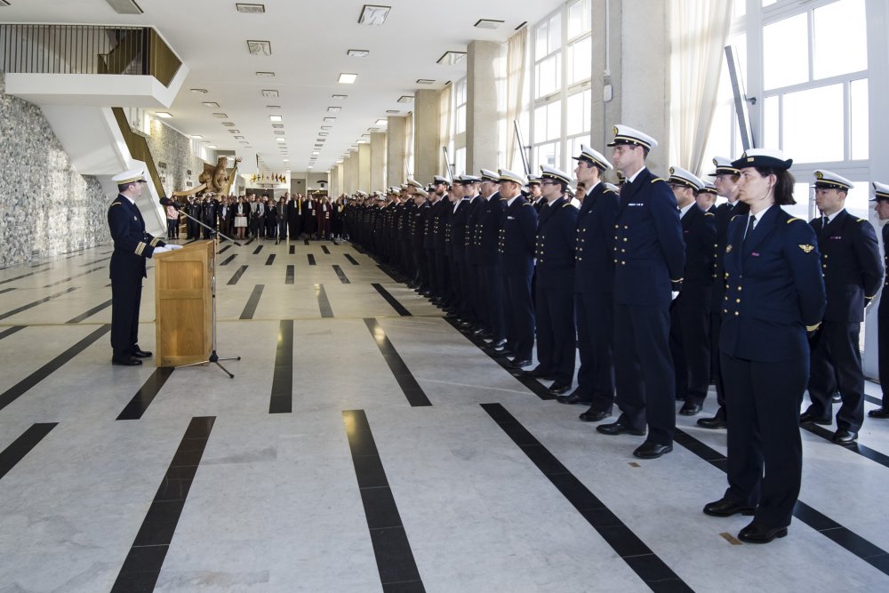 Le capitaine de vaisseau Eric Pagès prend ses fonctions de commandant et directeur général de l’École navale