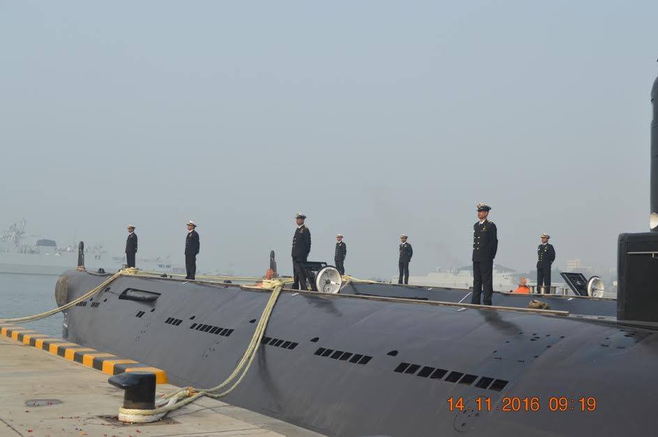Les 2 sous-marins Type 035-G ont été remis au Bangladesh le 14 novembre 2016