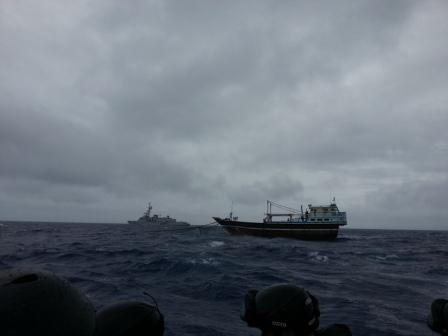 Le « Georges Leygues » porte secours à un navire de pêche iranien en détresse