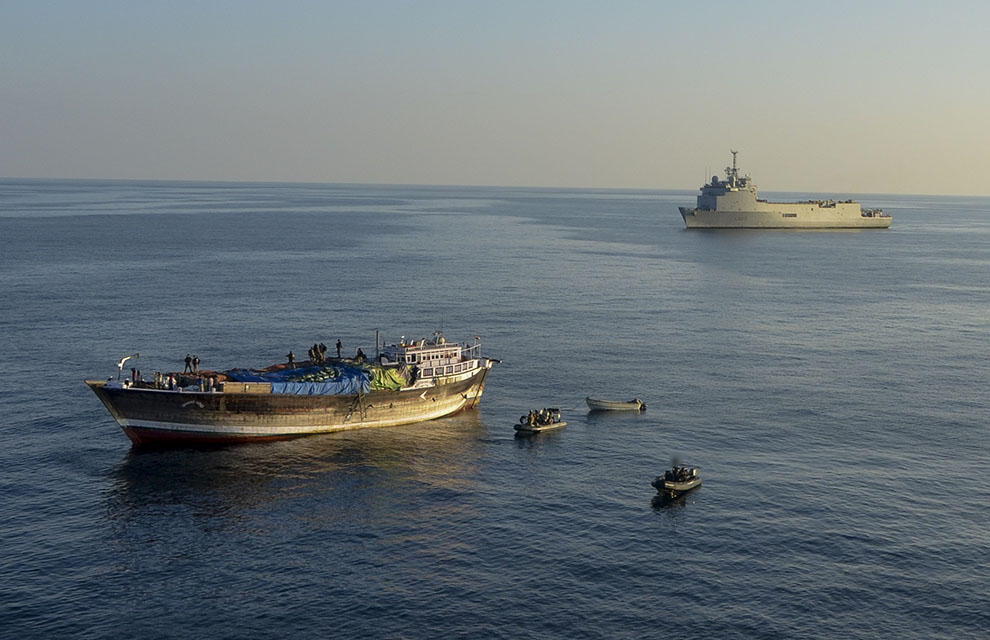 Le TCD Siroco intercepte 5 pirates présumés dans le Golfe d’Aden