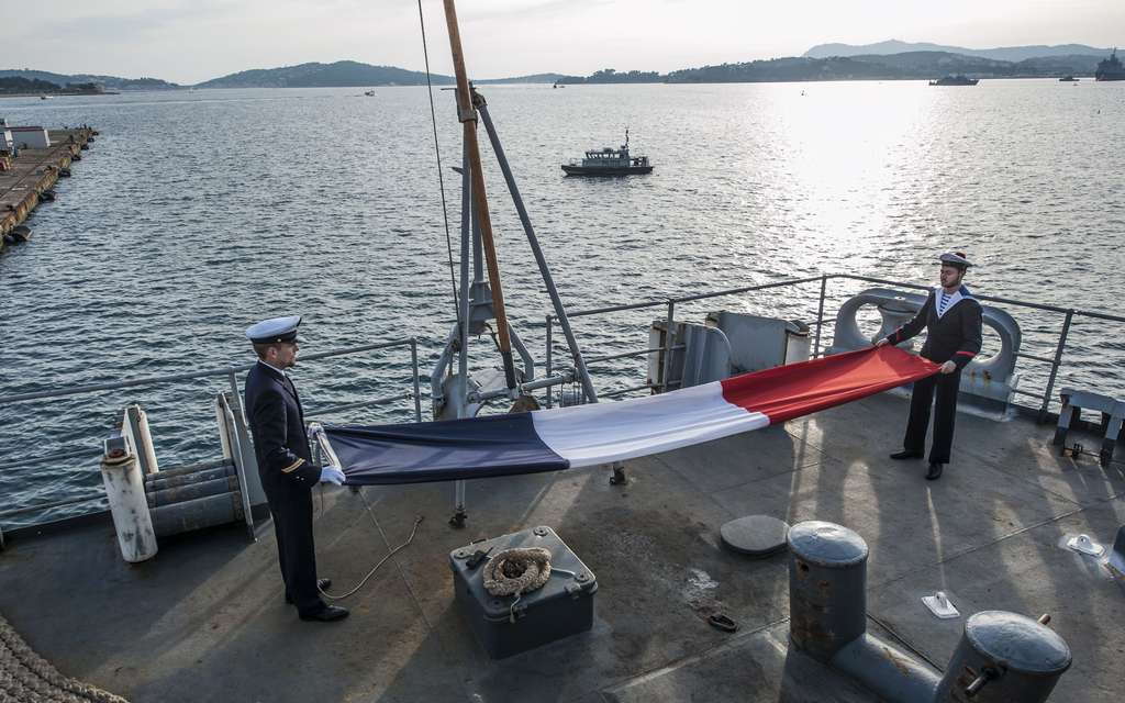 Désarmement du pétrolier ravitailleur Meuse