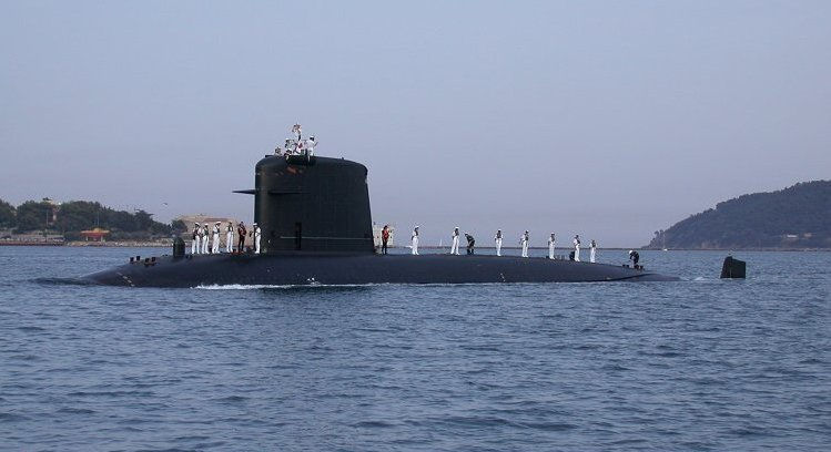 Le sous-marin Améthyste à son arrivée au Brésil