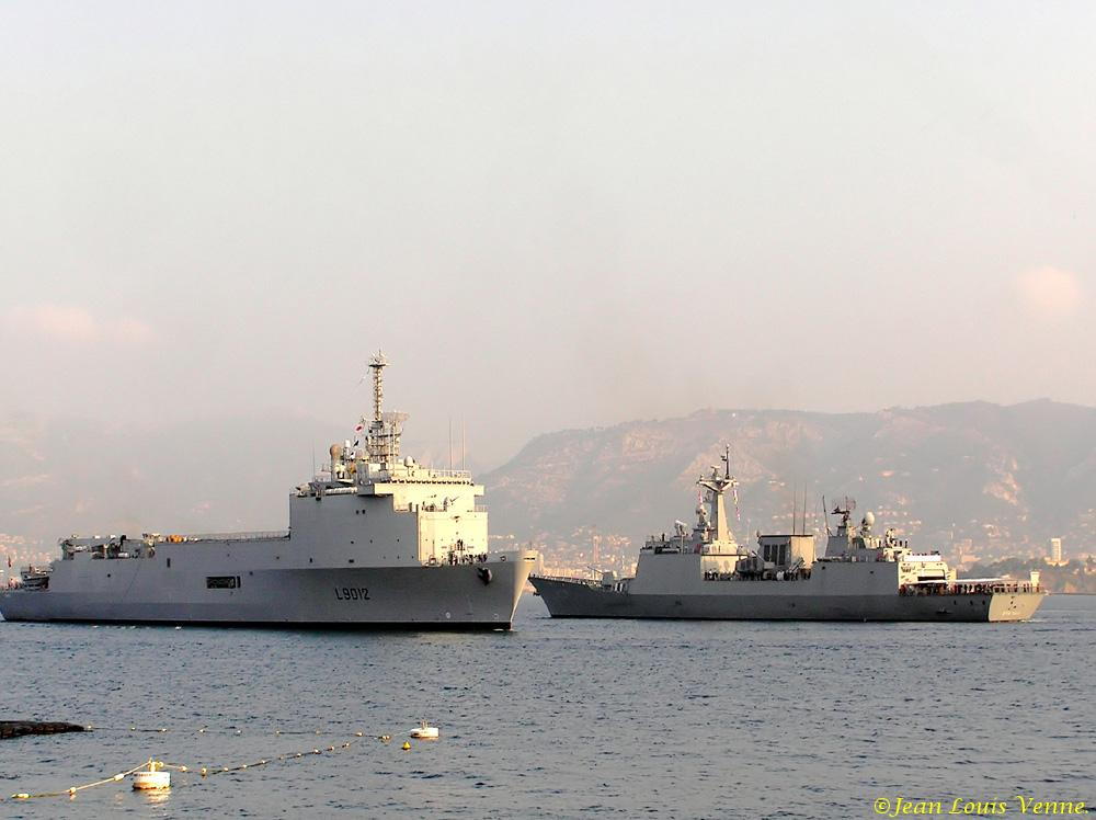 LE TCD Sirroco et le Le destroyer lance-missiles CHUNGMUGONG YI SUN SHI