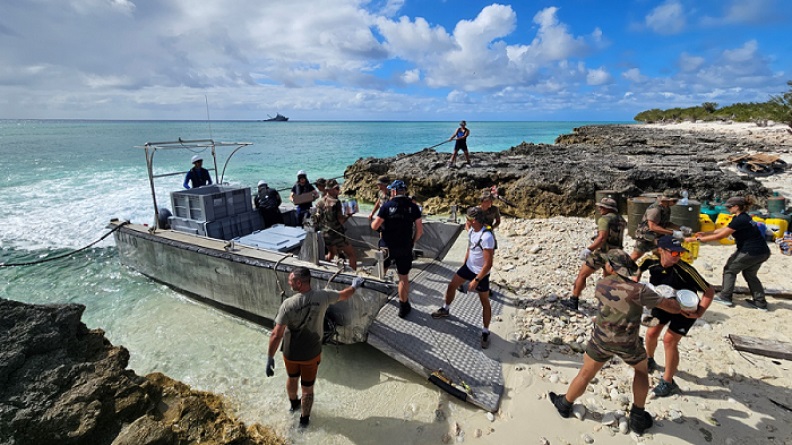 Ravitaillement des îles Eparses