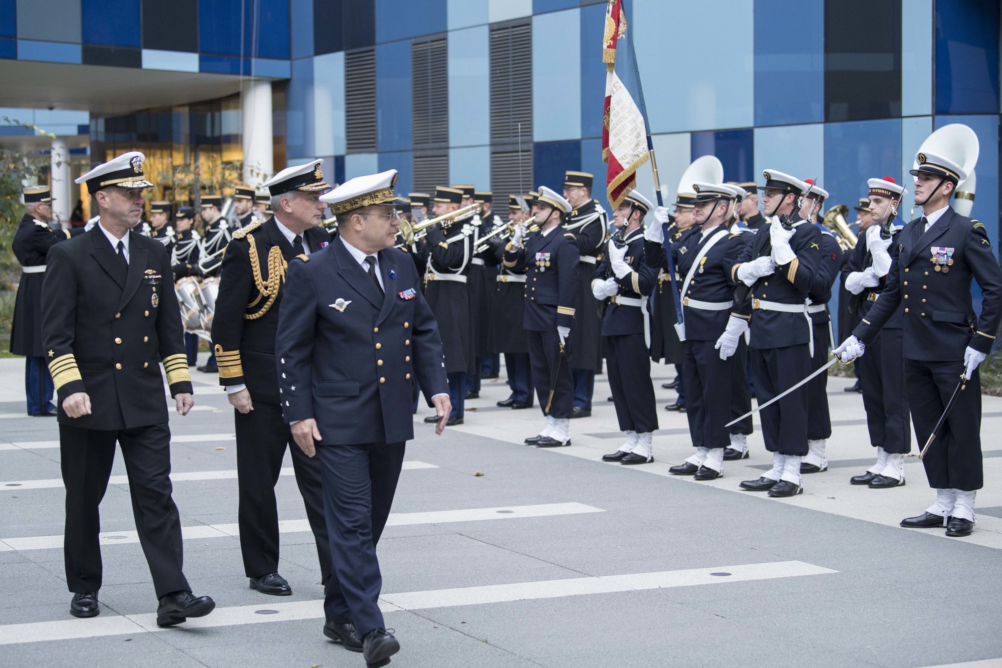Le chef d’état-major de la marine accueille ses homologues britannique et américain