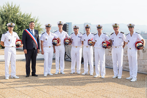 De nouveaux officiers chez les marins-pompiers de Marseille