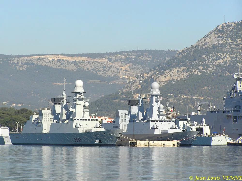 L'Andrea Doria et le Forbin