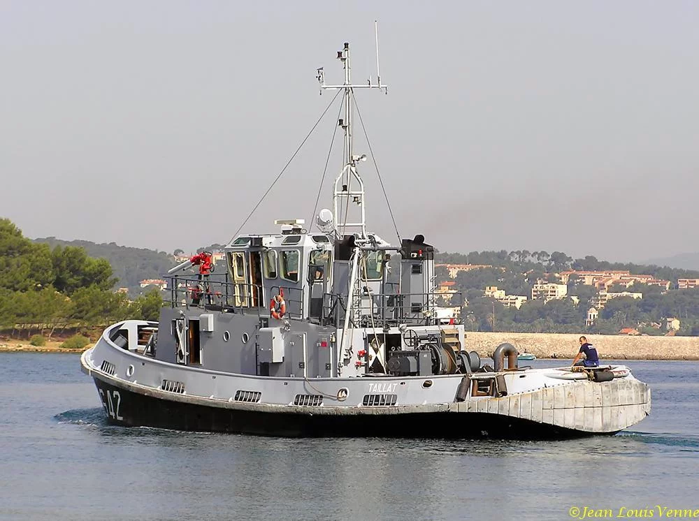 Remorqueurs en action