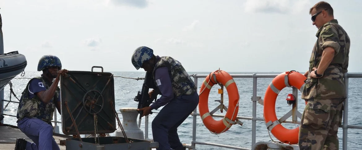 Le PHM Jacoubet à la barre de l’exercice NEMO 17.3 dans le golfe de Guinée 