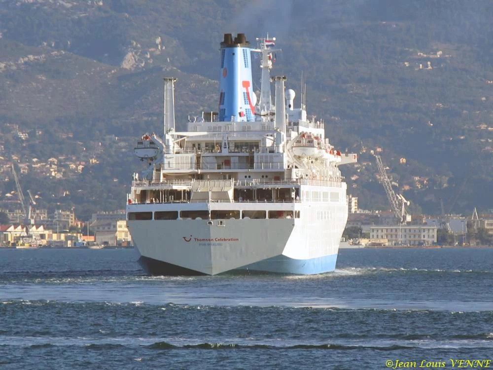 Escale à Toulon du Thomson Celebration