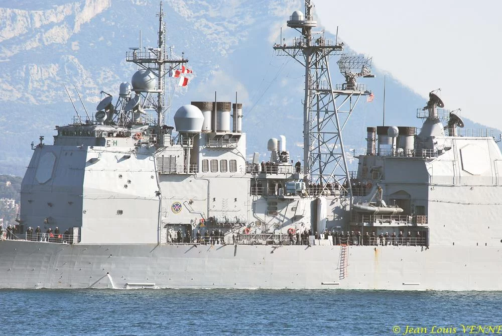 Le croiseur Vicksburg arrive à Toulon