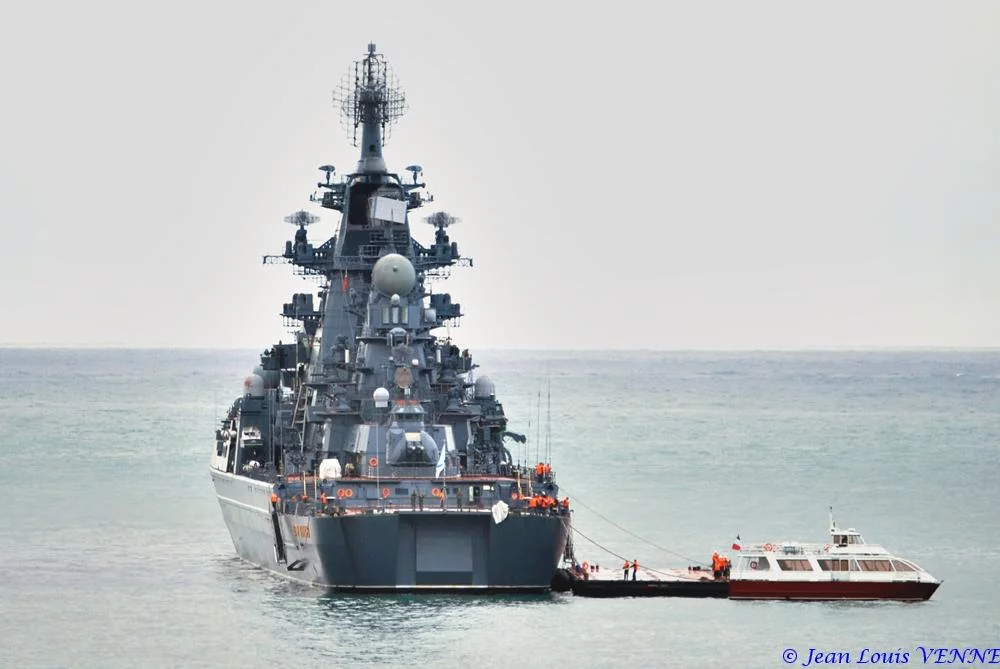 Le croiseur nucléaire russe Pierre le Grand à Toulon