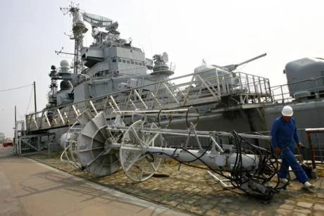 Le Colbert mis Ã  nu