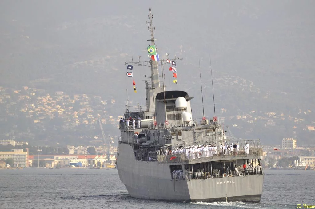 Arrivée à Toulon du navire école brésilien « Brasil »