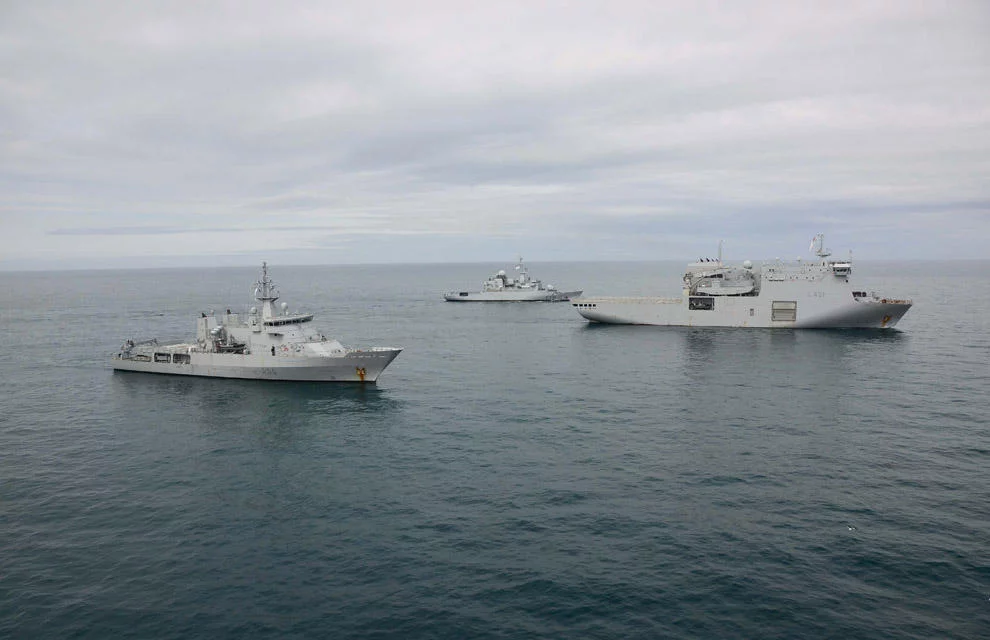 La frégate Prairial et les bâtiments néo-zélandais Wellington et Canterbury