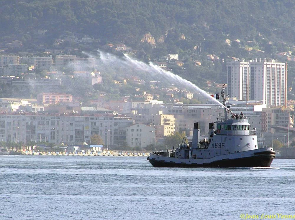 Remorqueurs en action