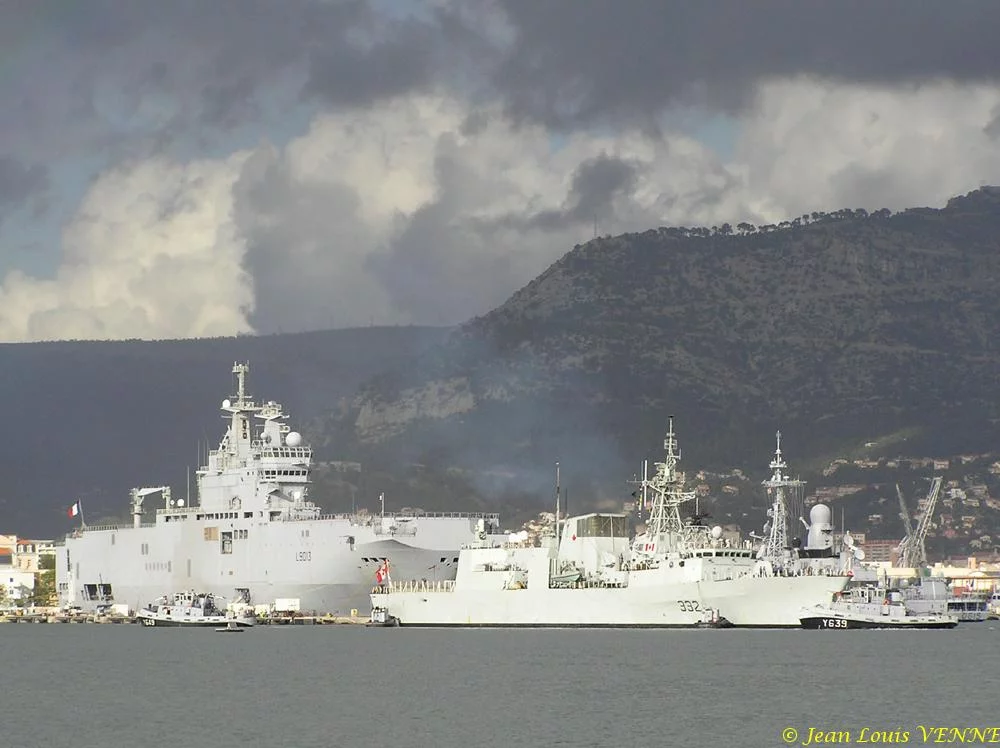 Arrivée à Toulon de la frégate canadienne Ville de Québec