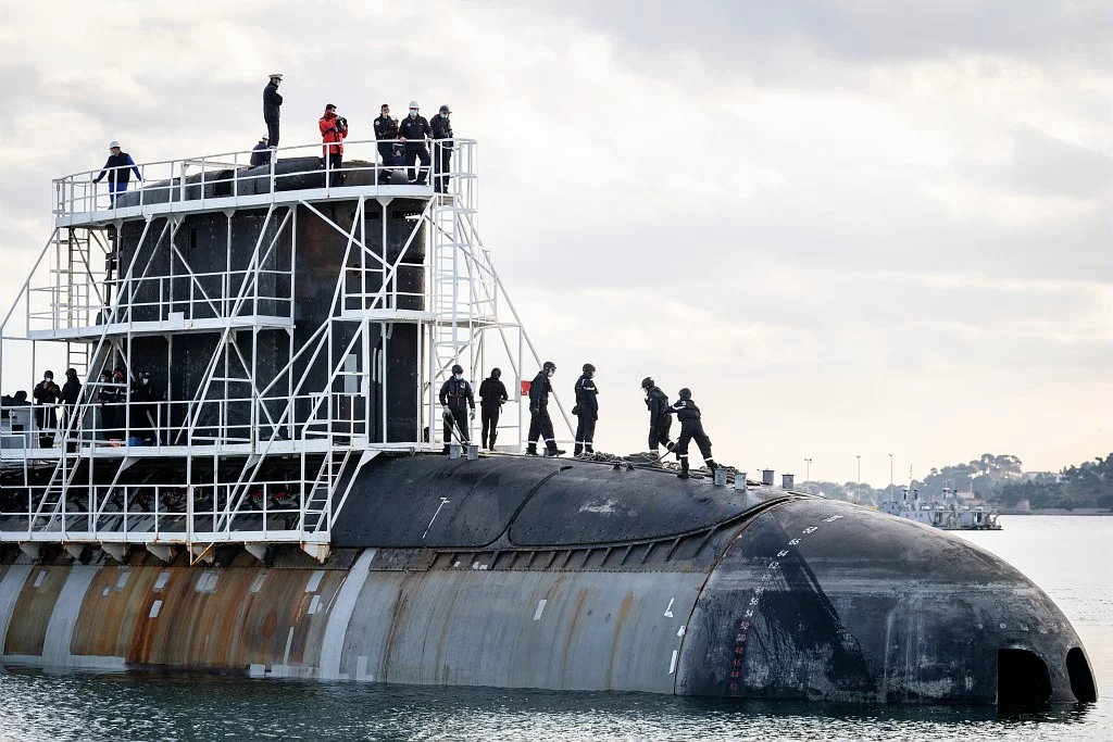 Déplacement du sous-marin Perle
