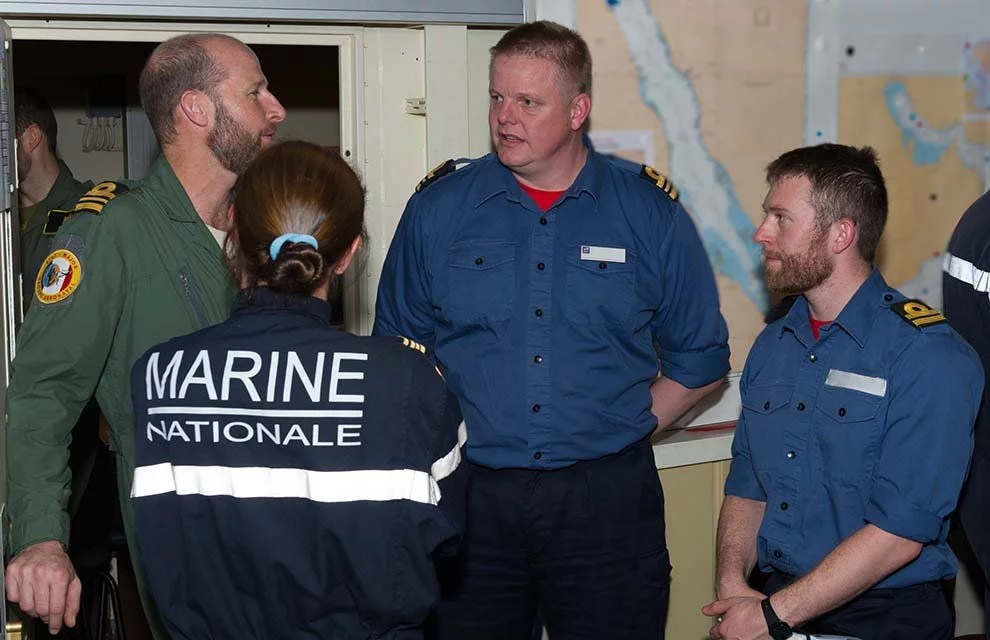 La frégate anti sous-marine HMS Kent intégrée au groupe aéronaval français