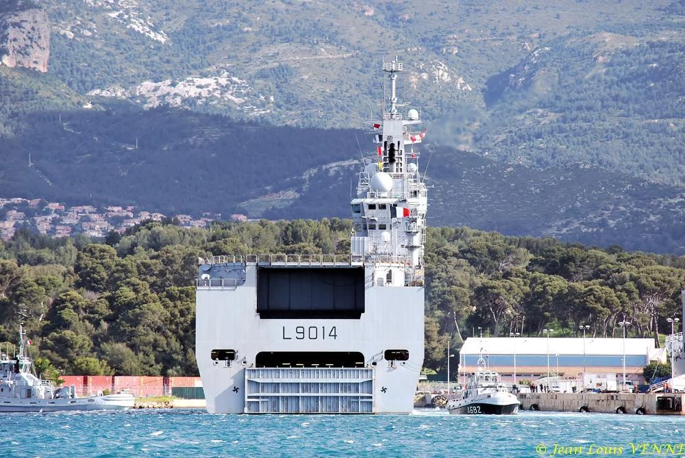 Le Tonnerre rentre à Toulon après une mission Corymbe