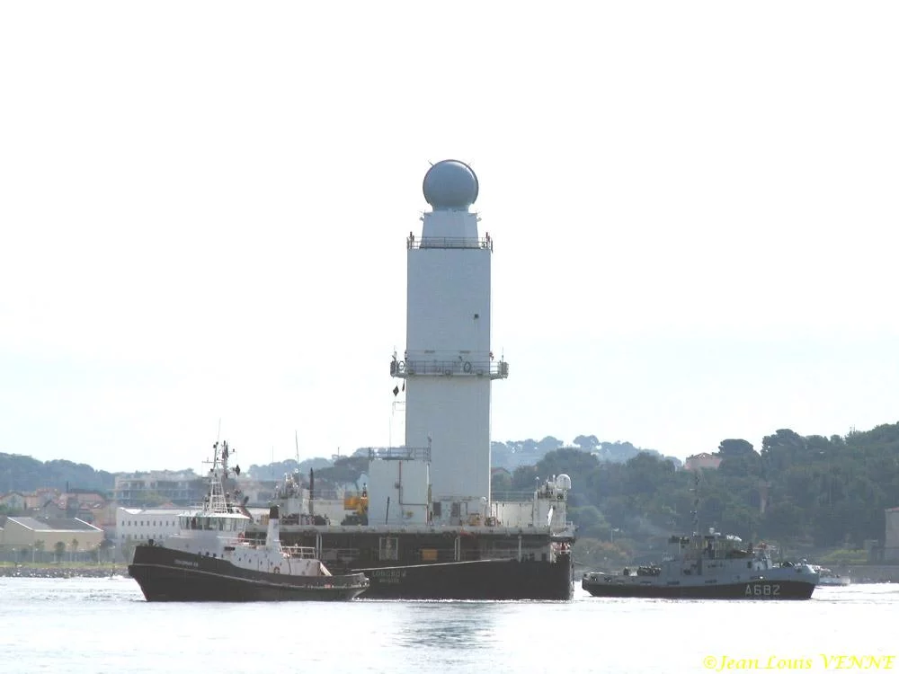 La barge Longbow de retour Ã  La Seyne sur mer