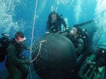 Véhicule destiné aux plongeurs
