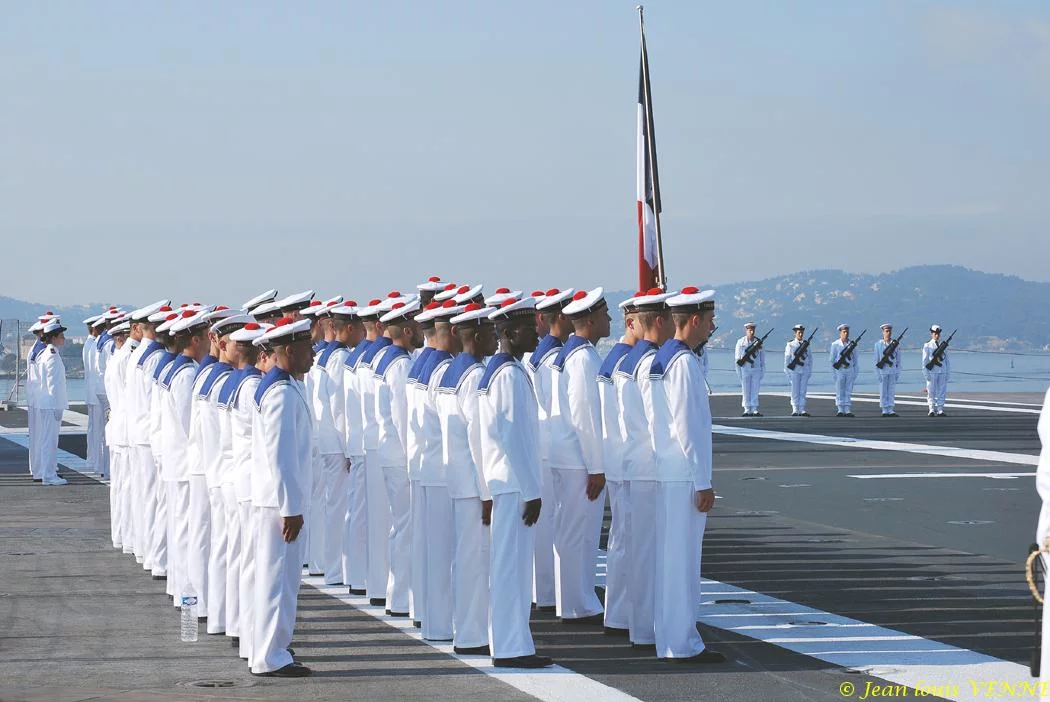 Prise de commandement du porte-avions Charles de Gaulle