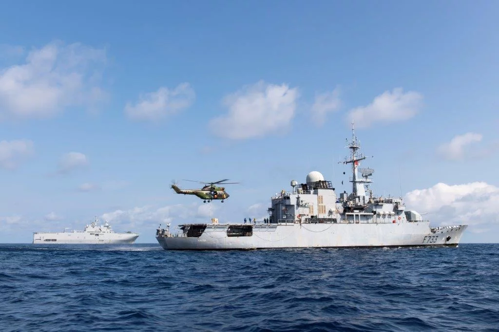 Le Ventôse et le Dixmude