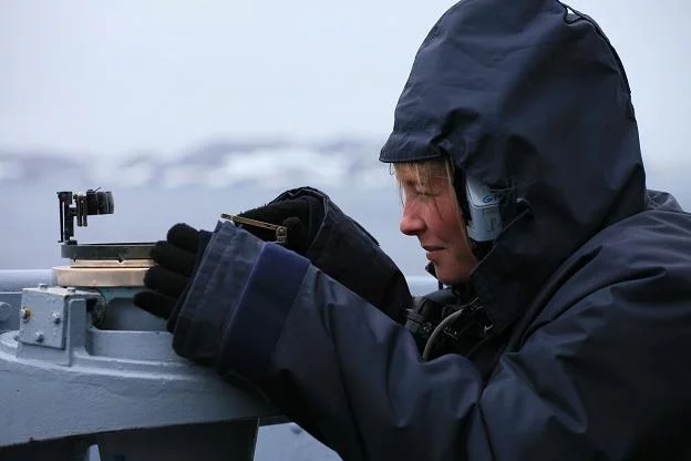 Le Mot Leon notant un relèvement