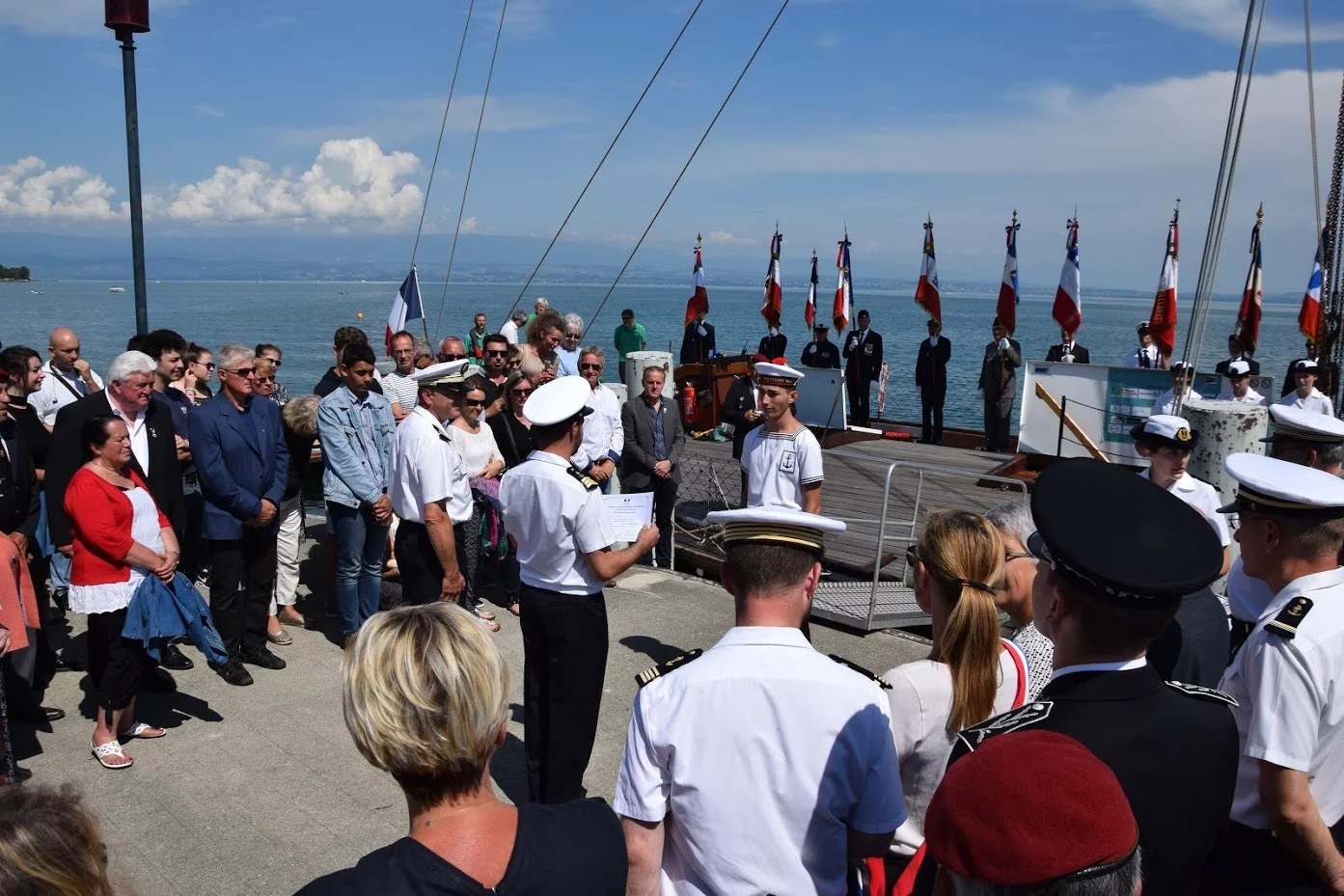 Remise de brevet à un stagiaire de la PMM  et du Chablais