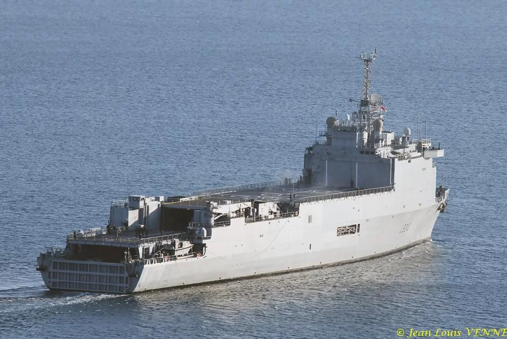 Le Siroco appareille de Toulon