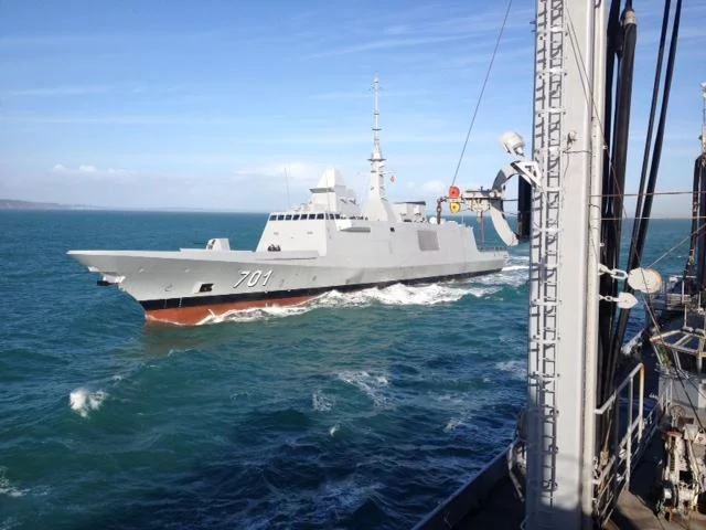 Le BCR Somme et la frégate Mohammed VI en entraînement mutuel