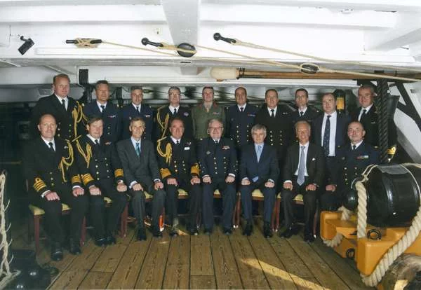 Les participants à la « Four Star Review » à bord du HMS Victoria