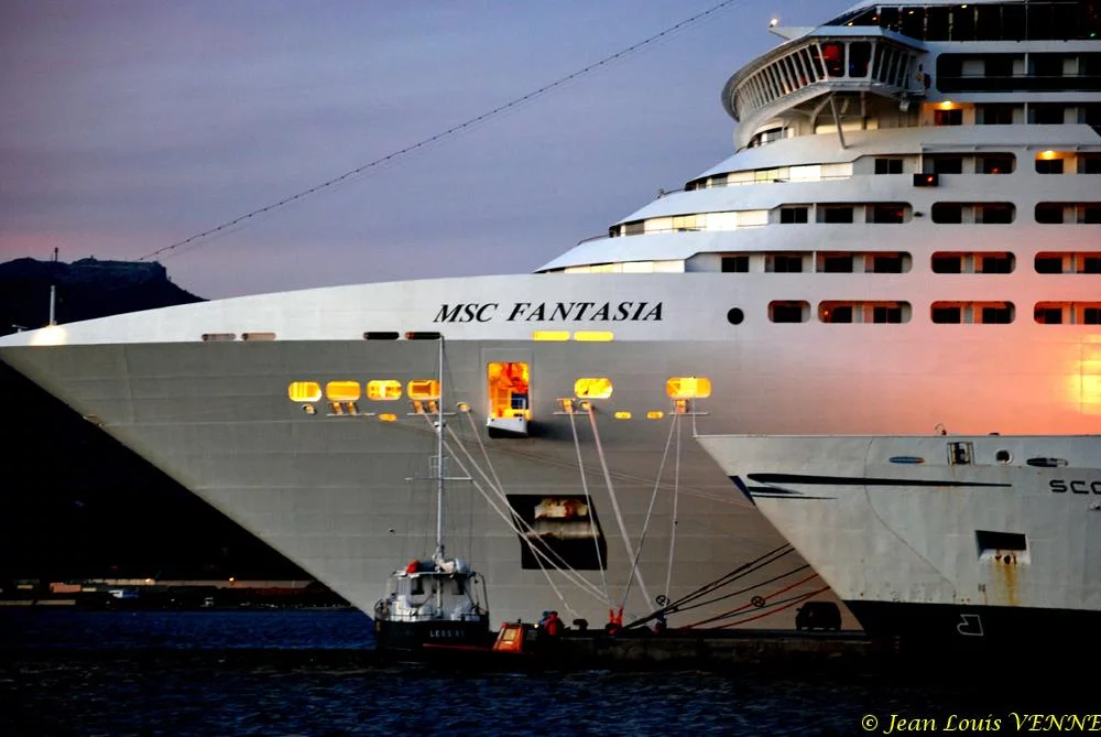 Escale surprise du MSC Fantasia à La Seyne sur Mer