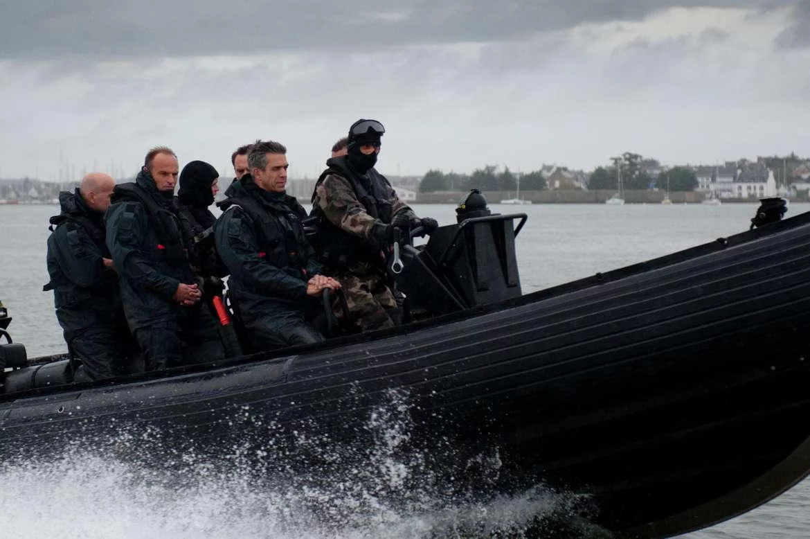 Le général de Saint Quentin a embarqué sur un Etraco