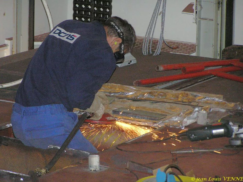 Dans le hangar aviation du Charles de Gaulle