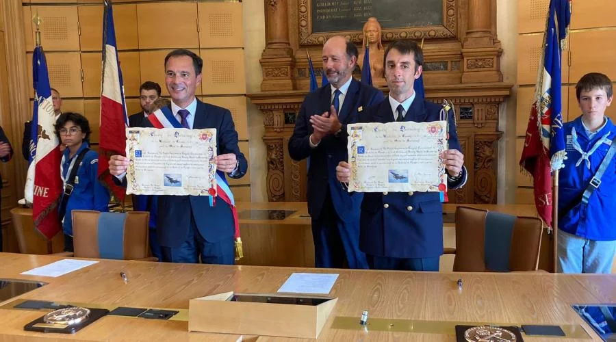 Signature de la charte de parrainage