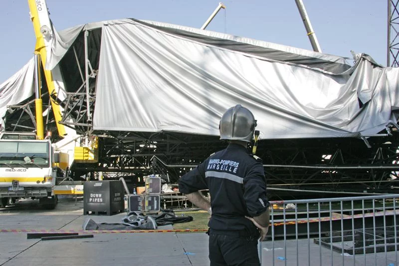 la scène destinée au concert de Madonna